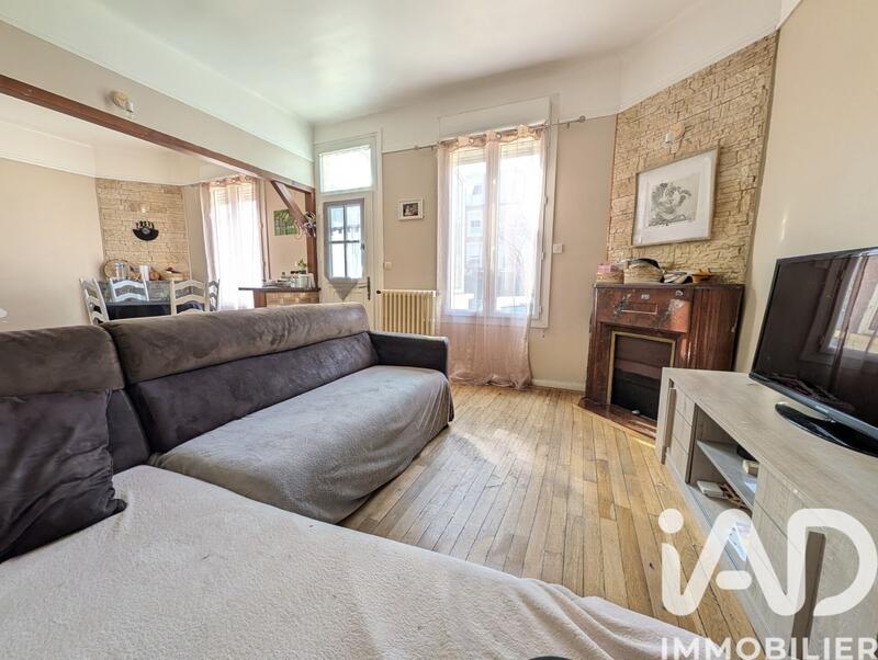 Maison - 95 m² - 5 pièces