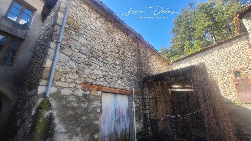 Grange - 100 m² - 2 pièces