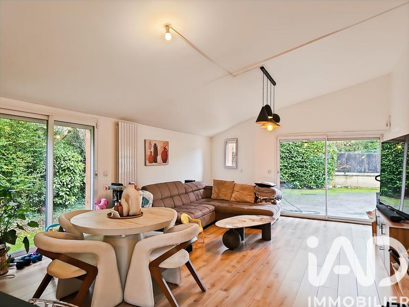 Maison - 185 m² - 9 pièces