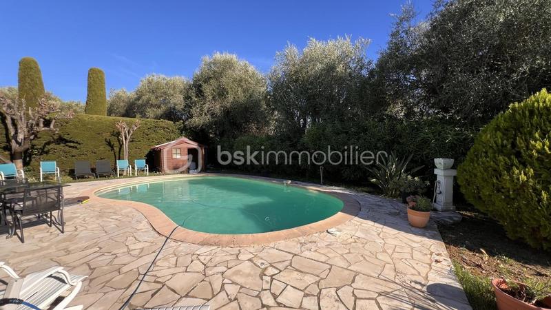 Villa - 150 m² - 6 pièces