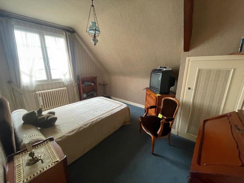 Maison - 142 m² - 8 pièces