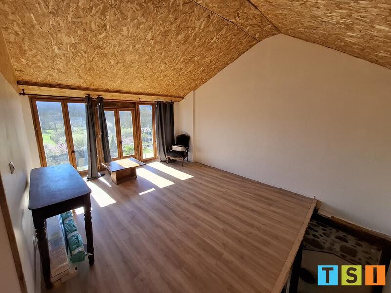 Maison - 220 m² - 9 pièces