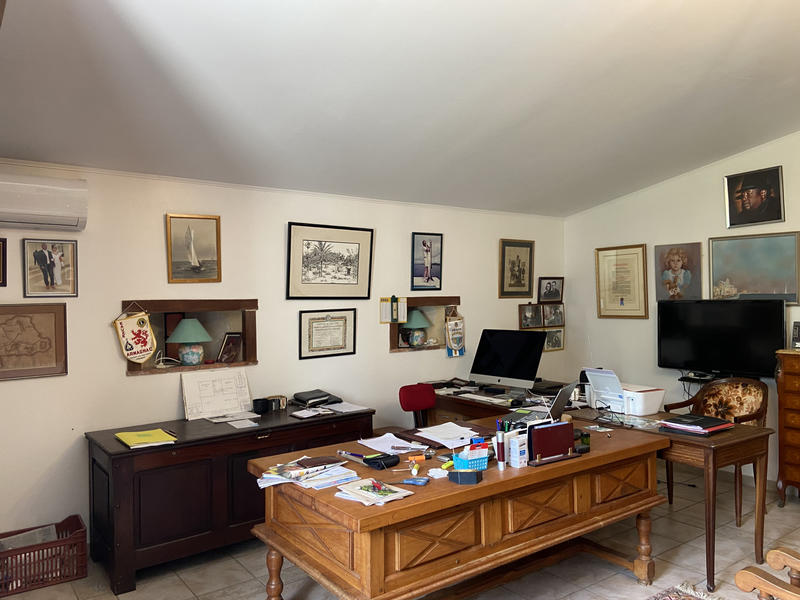 Maison - 406 m² - 9 pièces