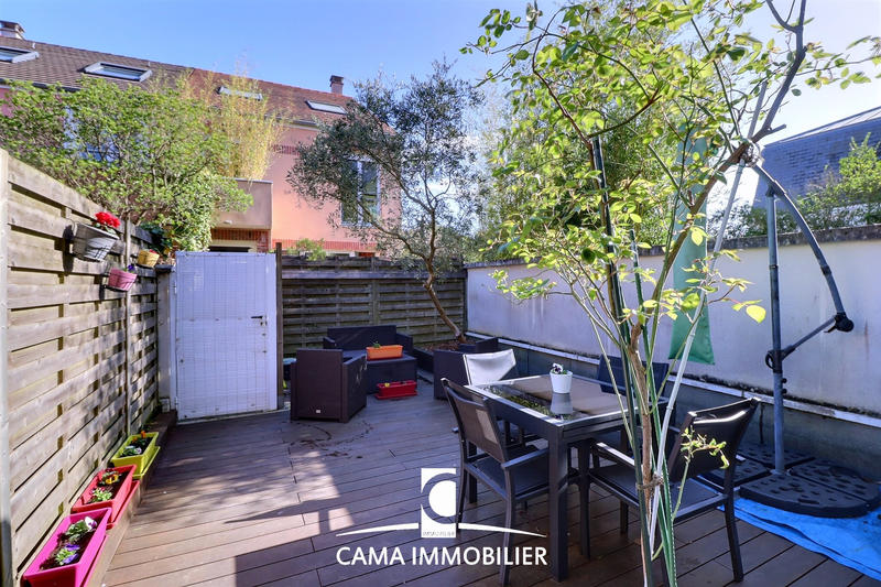 Maison - 94 m² - 4 pièces