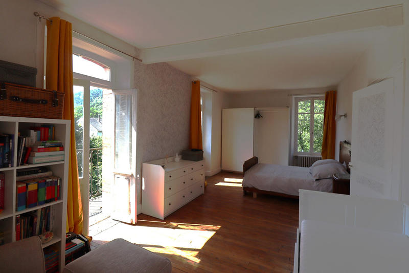 Maison - 156 m² - 8 pièces