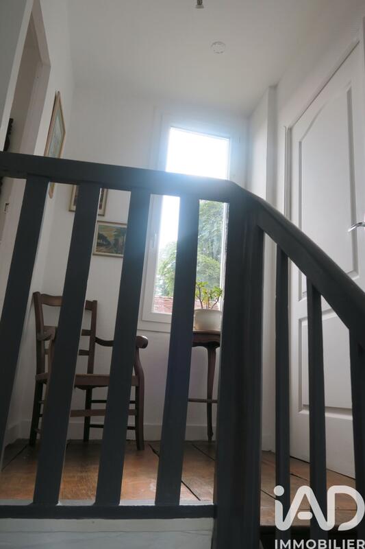 Maison - 180 m² - 10 pièces