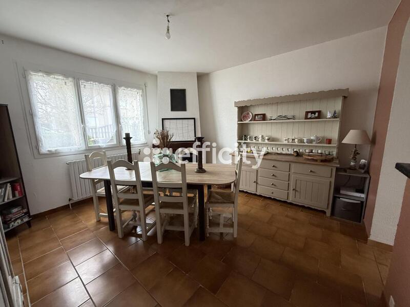 Maison - 102 m² - 6 pièces