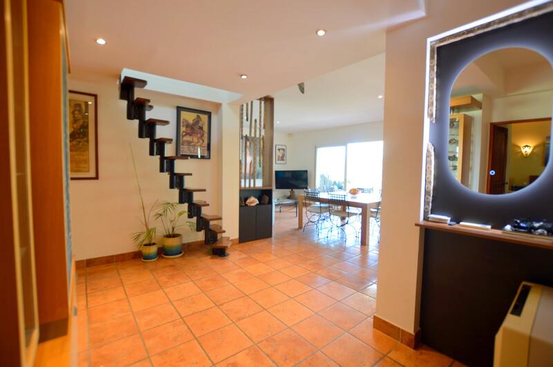 Villa - 200 m² - 9 pièces