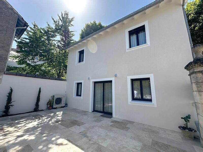 Maison - 93 m² - 4 pièces
