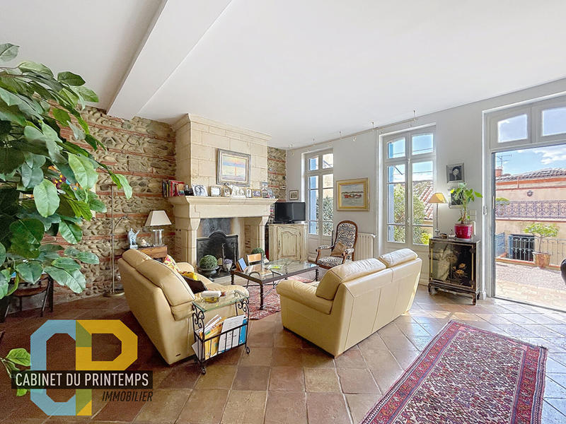 Maison - 199 m² - 8 pièces