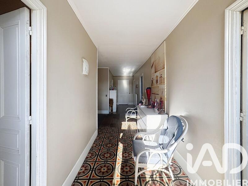 Maison de village - 268 m² - 7 pièces