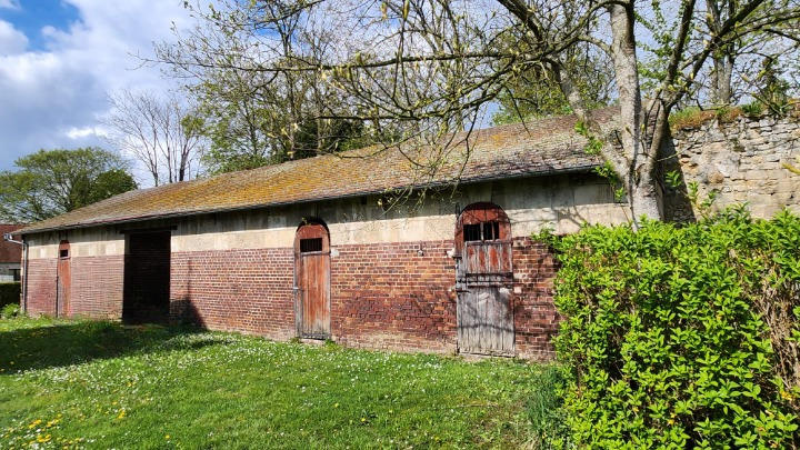 Grange - 90 m² - 1 pièce