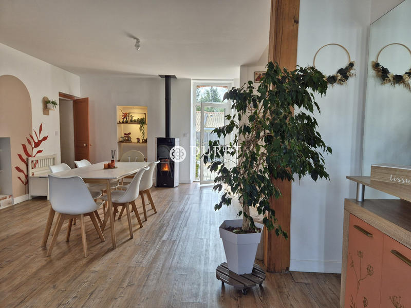 Maison - 105 m² - 4 pièces