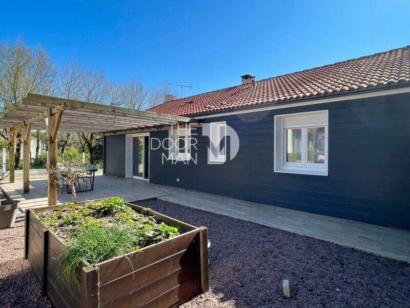 Maison - 100 m² - 4 pièces