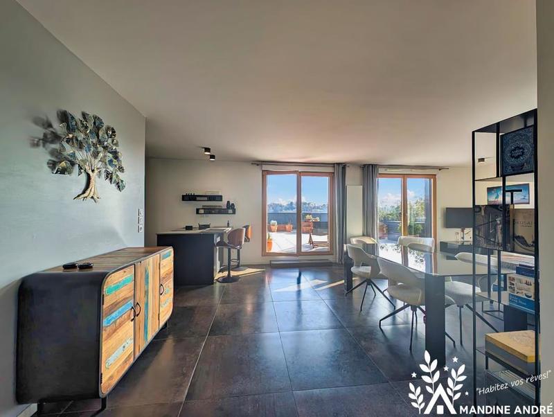 Appartement - 80 m² - 3 pièces