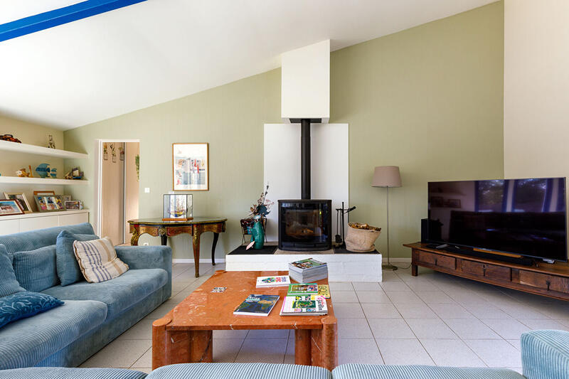 Maison - 282 m² - 10 pièces