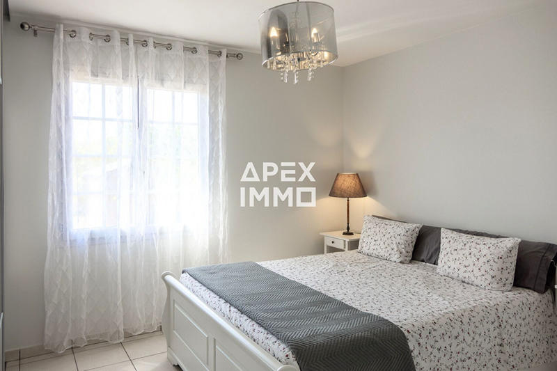 Maison - 142 m² - 6 pièces