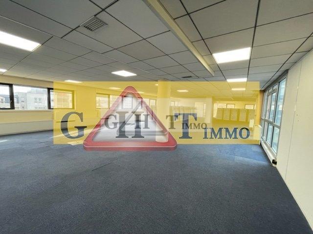 Bureau - 700 m²