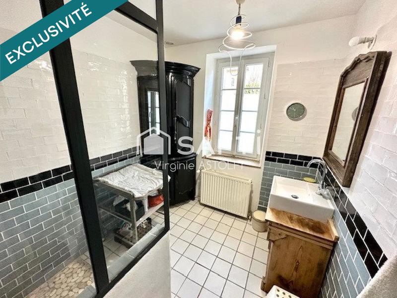 Maison - 159 m² - 7 pièces