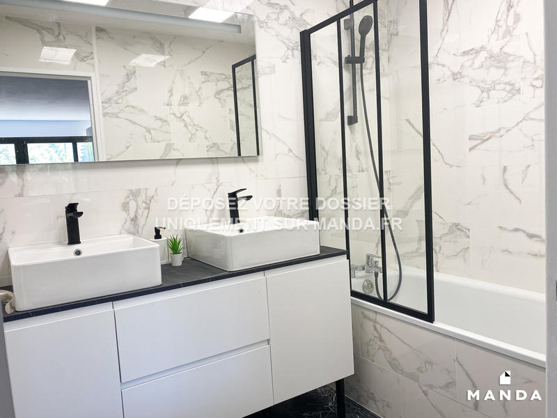 Chambre - 12 m² - 5 pièces