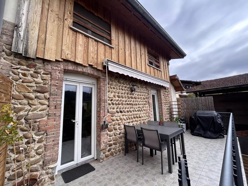 Maison de village - 100 m² - 5 pièces