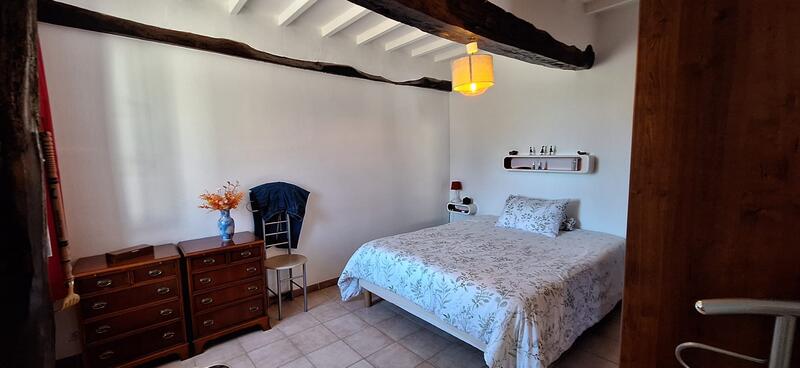 Maison - 285 m² - 14 pièces