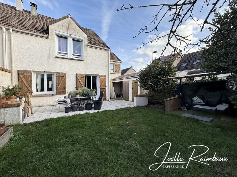 Maison - 95 m² - 5 pièces