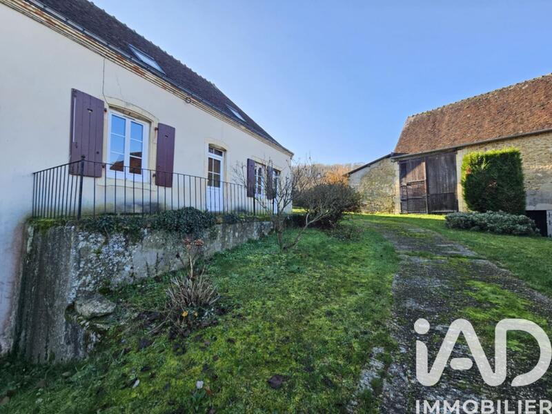 Maison - 99 m² - 4 pièces