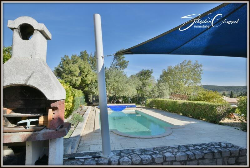 Maison - 99 m² - 5 pièces