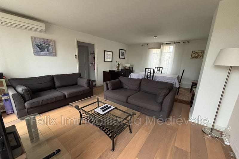 Appartement - 85 m² - 4 pièces