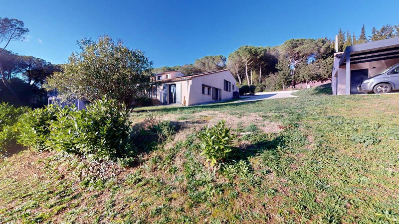 Maison - 183 m² - 7 pièces