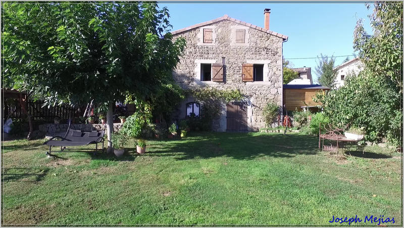 Maison - 332 m² - 11 pièces