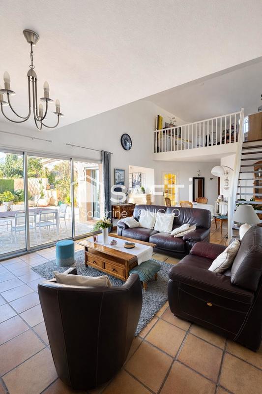 Maison - 89 m² - 3 pièces