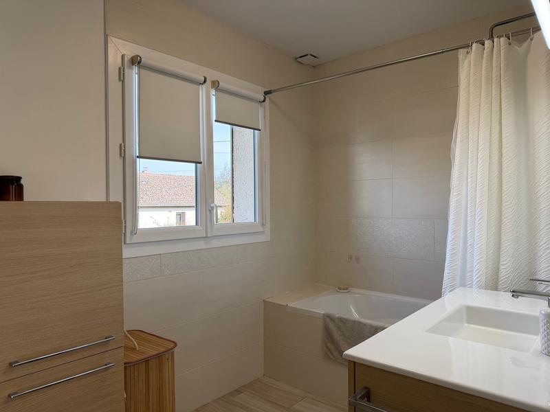 Maison - 105 m² - 4 pièces