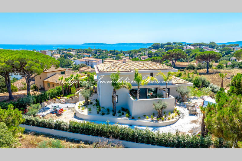 Villa - 370 m² - 6 pièces