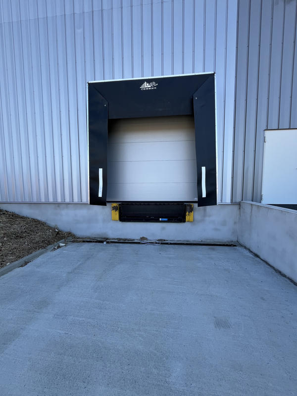 Entrepôt - 2 095 m²