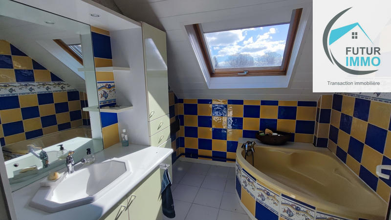 Appartement - 80 m² - 4 pièces