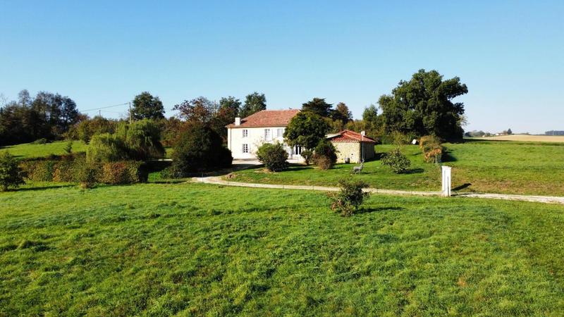 Maison de campagne - 393 m² - 10 pièces