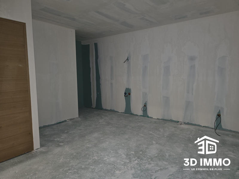 Maison - 305 m² - 7 pièces