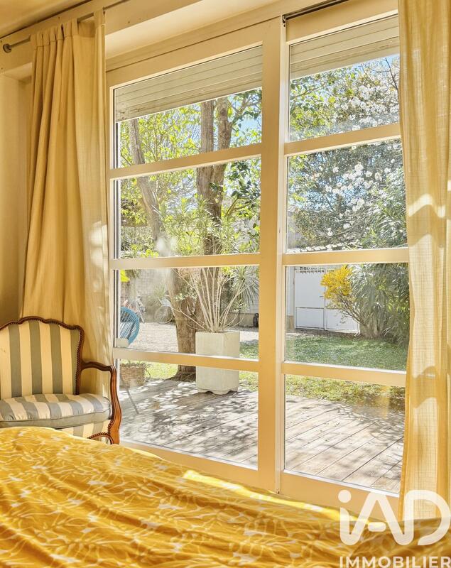 Maison - 205 m² - 7 pièces