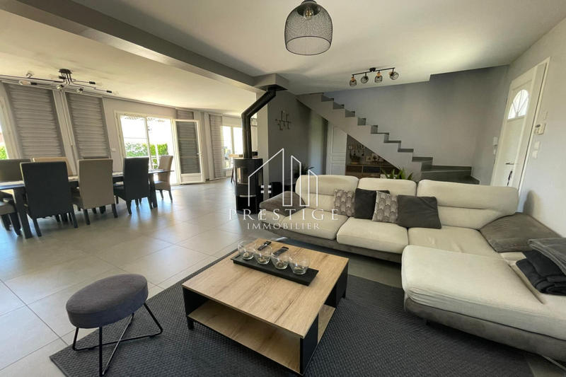 Maison - 120 m² - 5 pièces