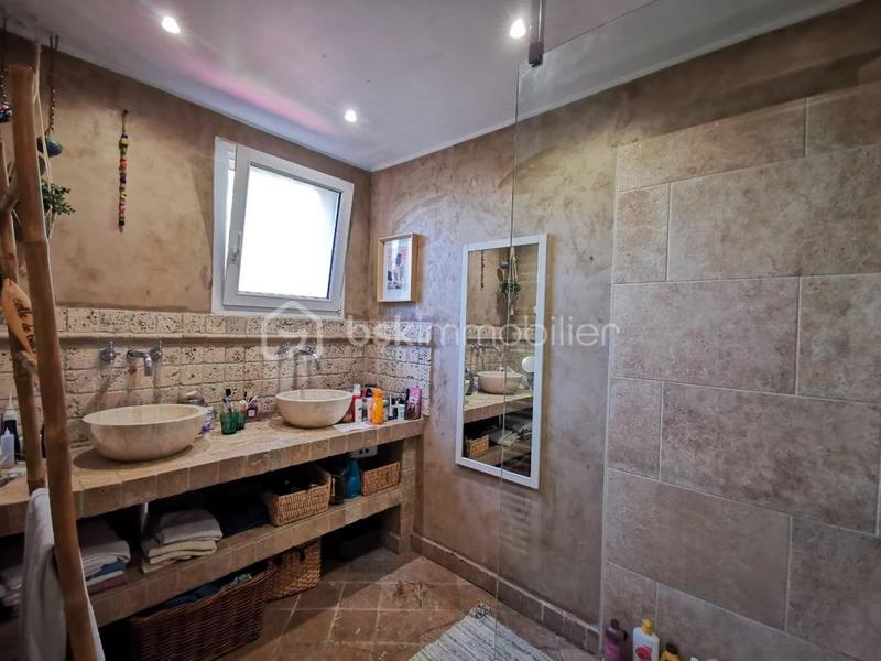 Maison traditionnelle - 143 m² - 6 pièces