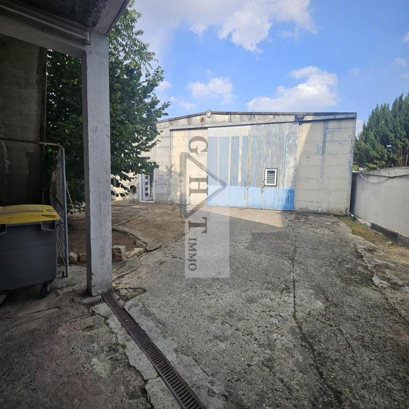 Entrepôt - 177 m²
