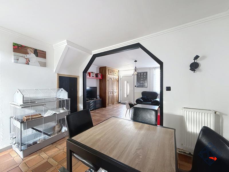 Maison - 96 m² - 5 pièces