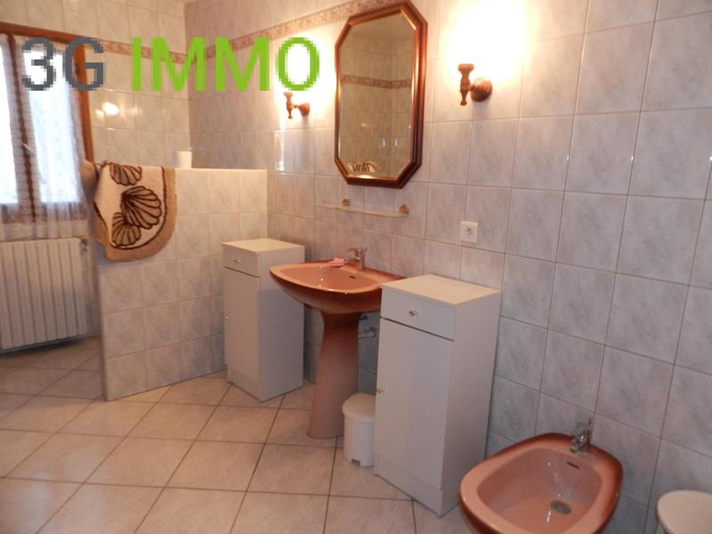 Maison - 230 m² - 10 pièces