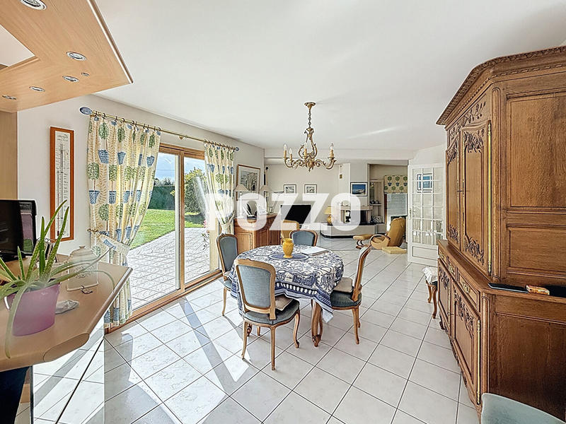 Maison - 159 m² - 7 pièces