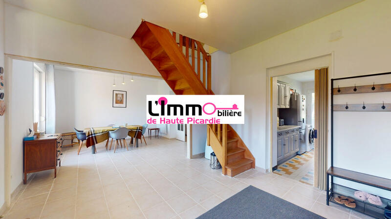 Maison - 94 m² - 5 pièces