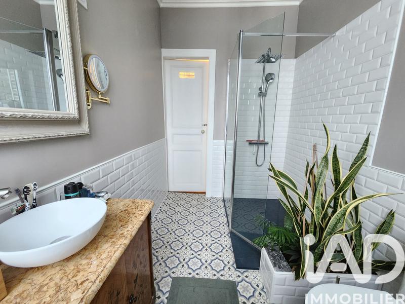 Maison - 130 m² - 6 pièces