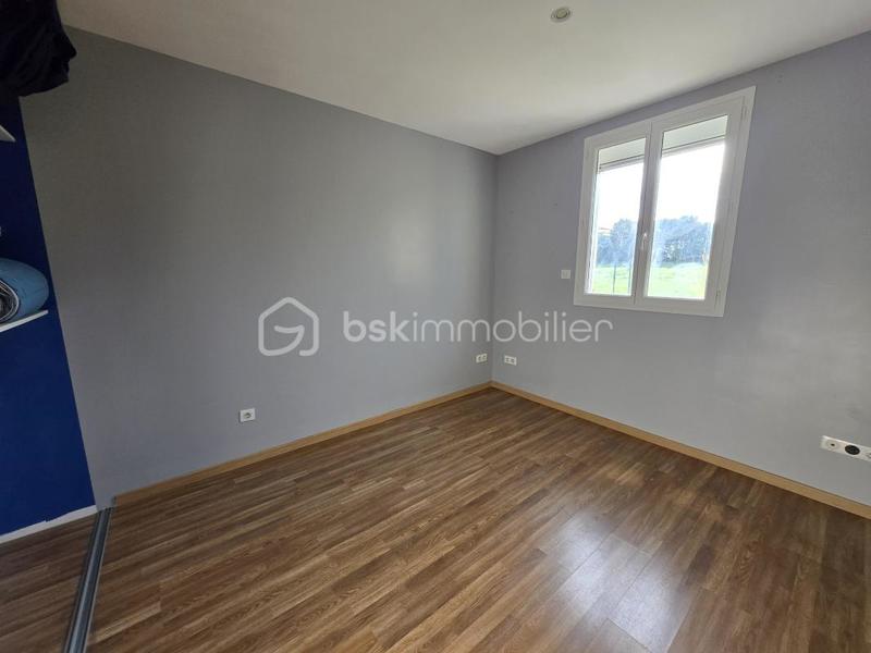 Pavillon - 230 m² - 7 pièces