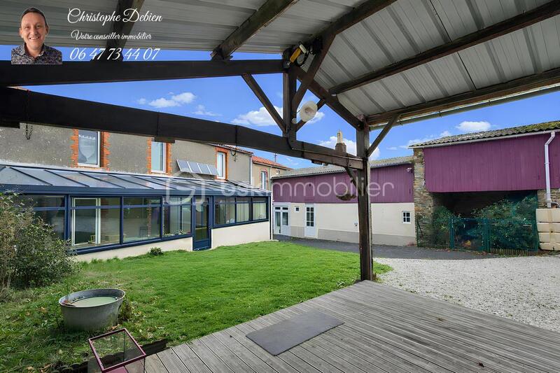 Maison de ville - 221 m² - 10 pièces